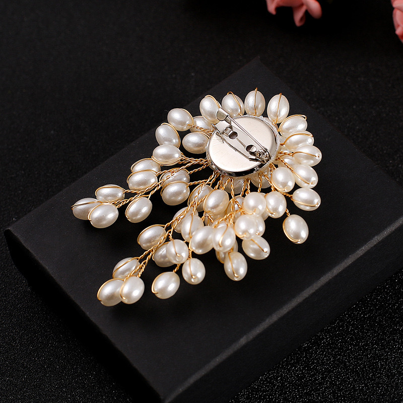 Pearls Brooch for Elegant Wome - Suit Supply Wedding Party review and price